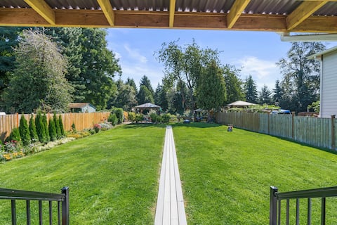 Spacious RiverSide House, 9 mins to SeaTac Airport