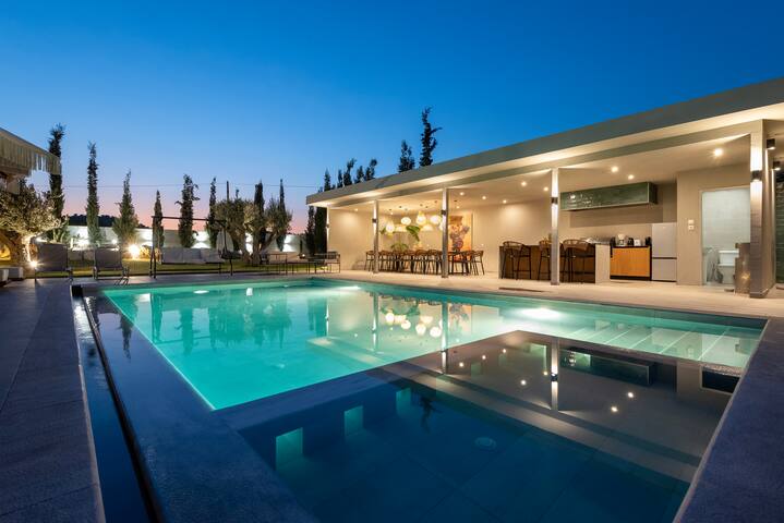 Villa Nikoli gallery image 3