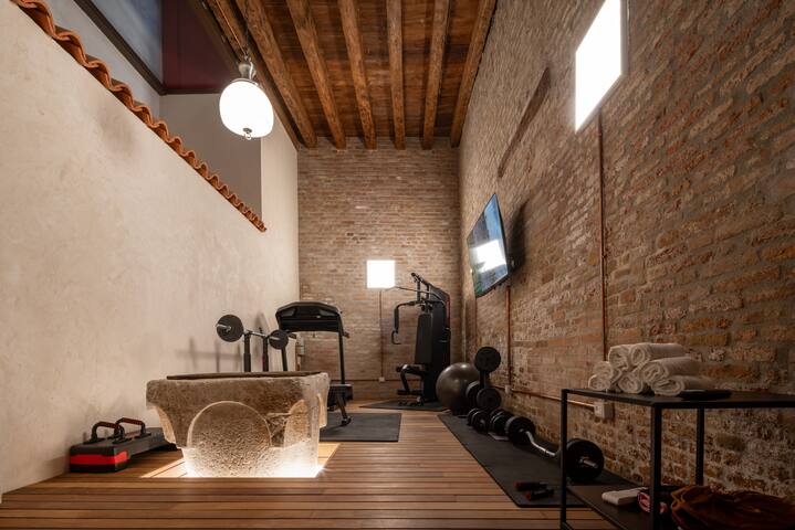 Palazzo Raspi -Private Gym and Elevator gallery image 5