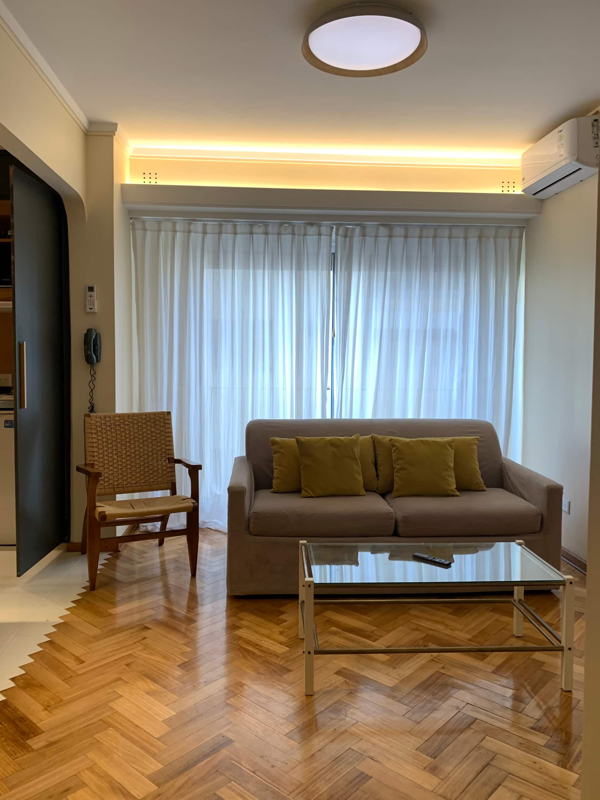 Apartamento reformado de 1 dormitório em Retiro