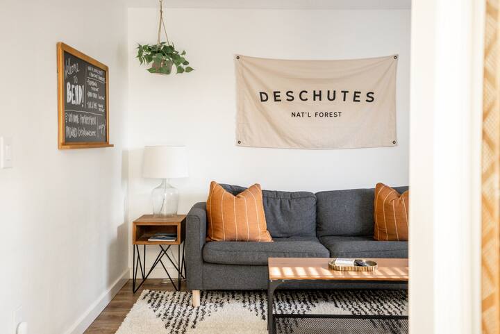 Pet-friendly Flat With Private Yard - ベンド, OR