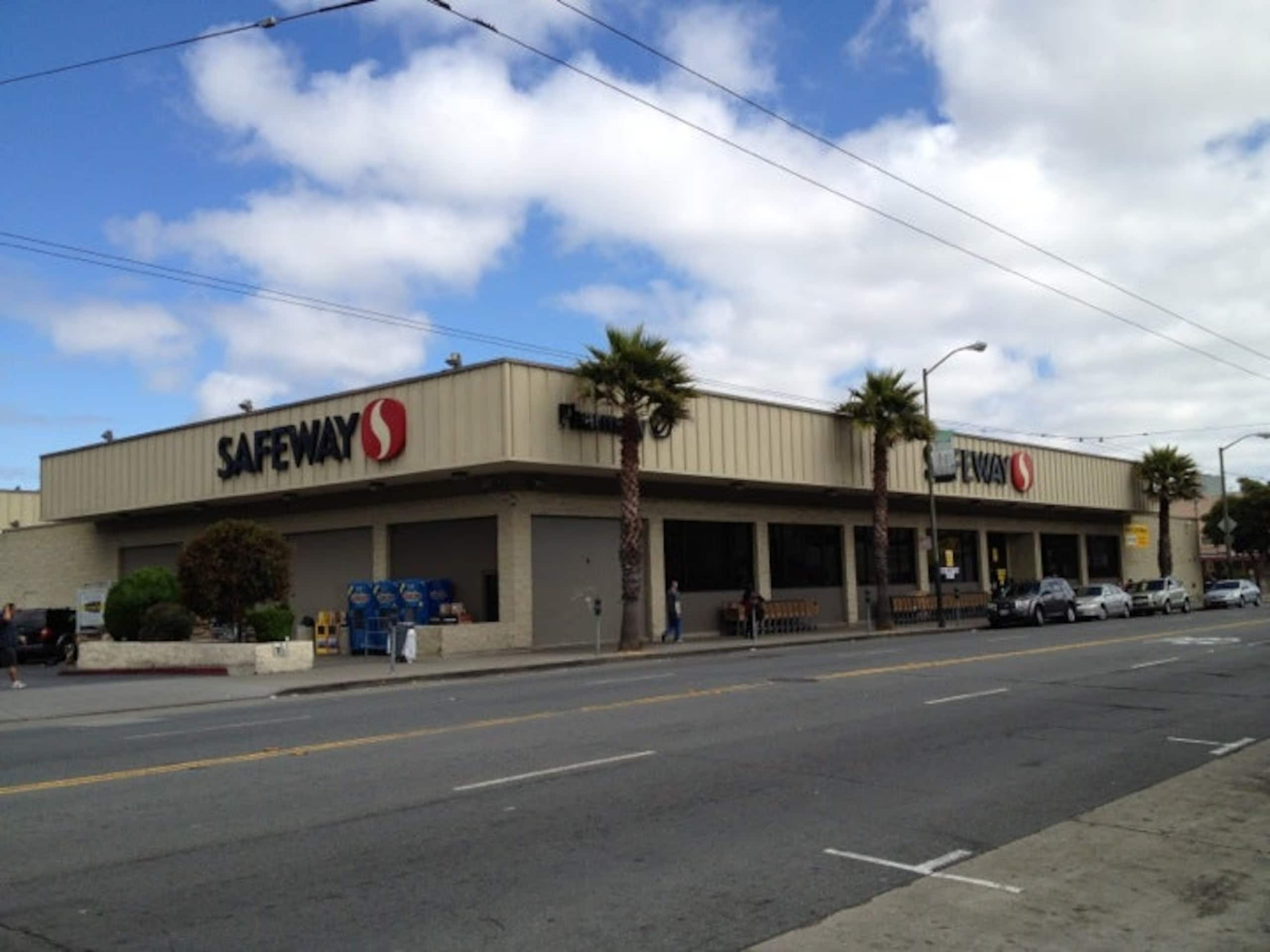 Home in Daly City · ★4.67 · 2 bedrooms · 2 beds · 1 bath - Image 18