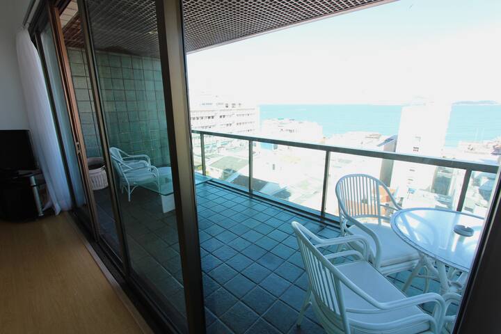 DAfr12 TIFFANY’s vista frontal mar de Ipanema. gallery image 3