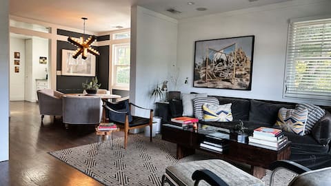 Successful Airbnb property: Stylish 2-Bedroom House in the Heart of Silverlake in Silver Lake
