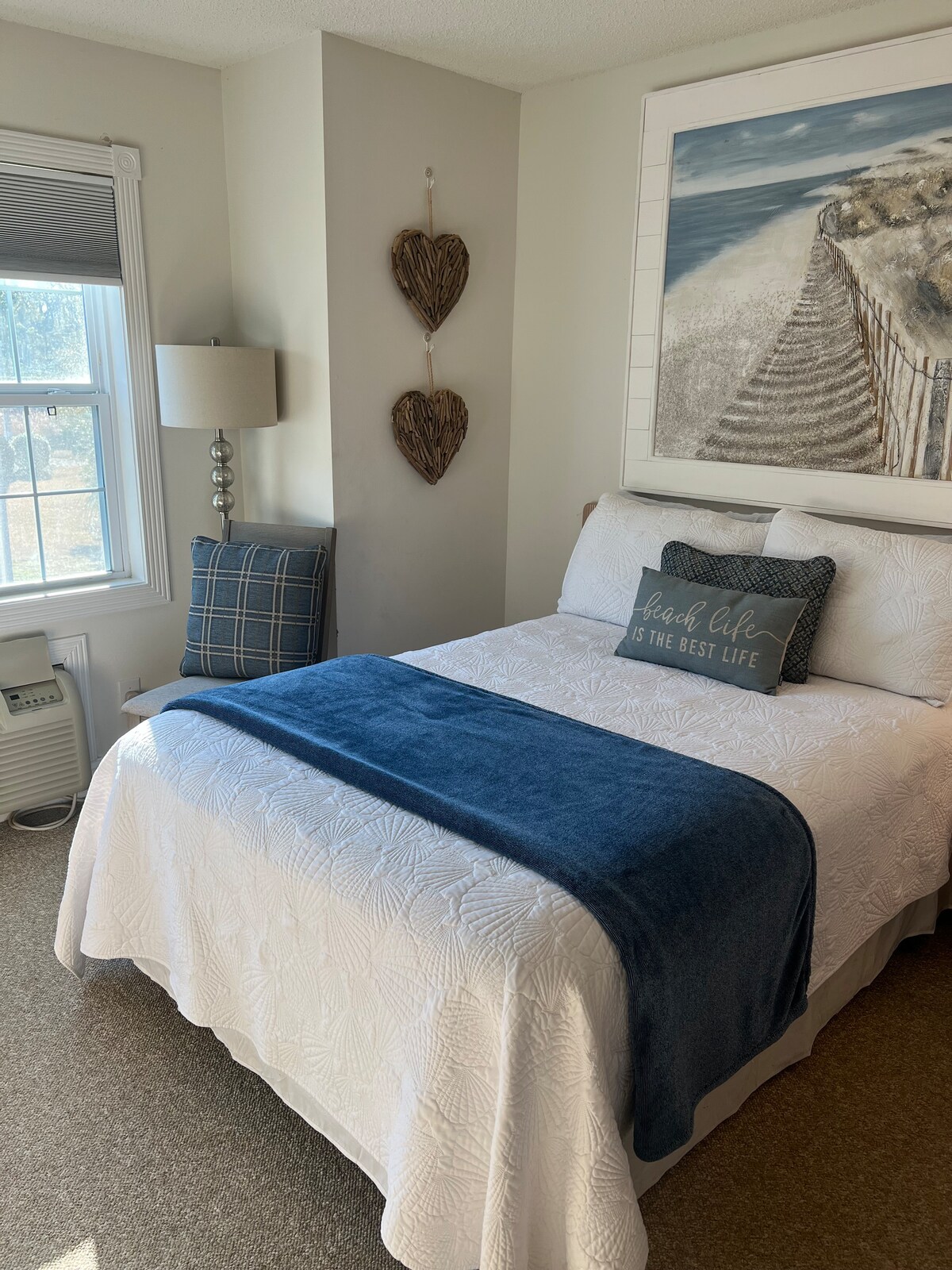 2 cómodas camas tamaño queen en la nube de ensueño. Fecha de la foto 2025