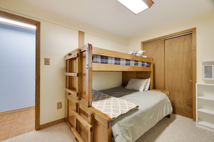 Lower-level Bedroom with bunk bed (twin over full).
