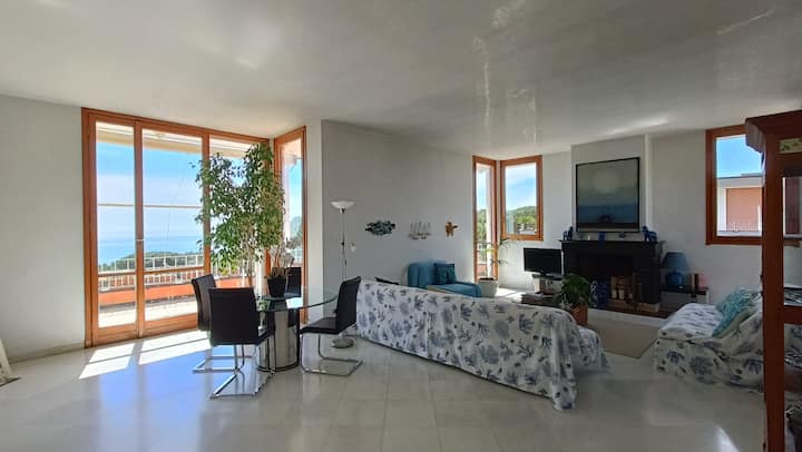 Sea-view Penthouse In The Pineta Of Arenzano - Arenzano