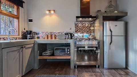Popular Airbnb listing: Los Gansos BRC (central cabin). in Río Negro