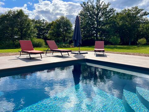Beautiful farmhouse in Sologne with heated pool