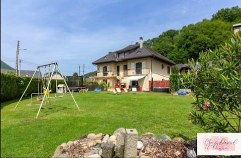 Hiking, mountain,relaxing,kids,nearby heavy