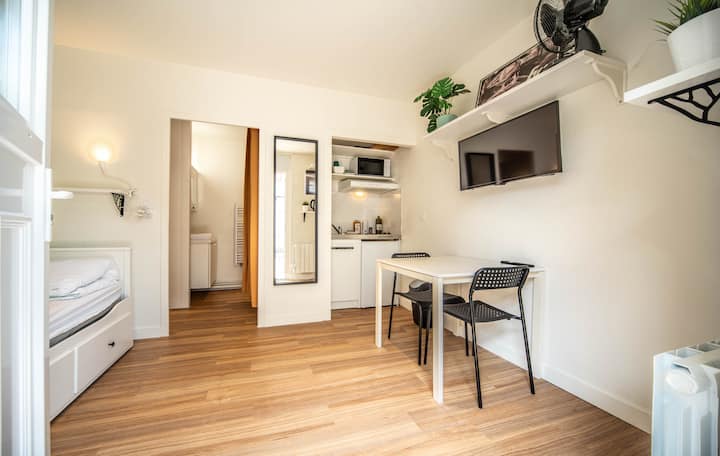 "Boucicaut Yellow Studio" - Chalon-sur-Saône