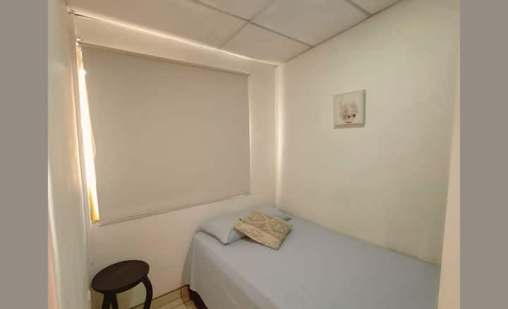 غرفة النوم 1