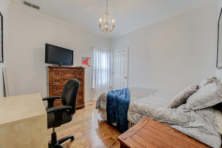 საძინებელი 3