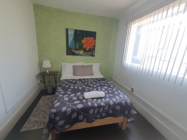 საძინებელი 2