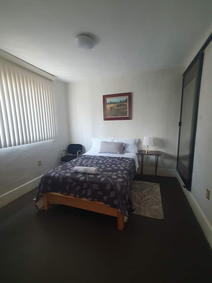 საძინებელი 1