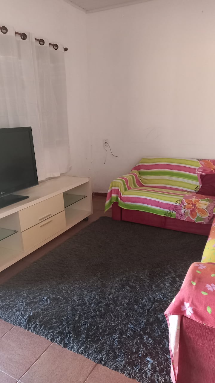 Qonaq otağı