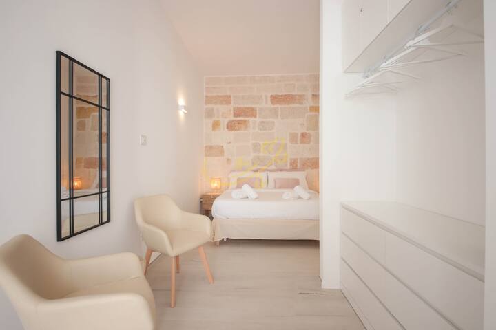 Il Gelso Blu, luxury sea view apartment gallery image 2