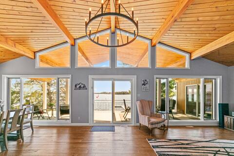 Amazing Lake of the Woods Lakefront Paradise Home