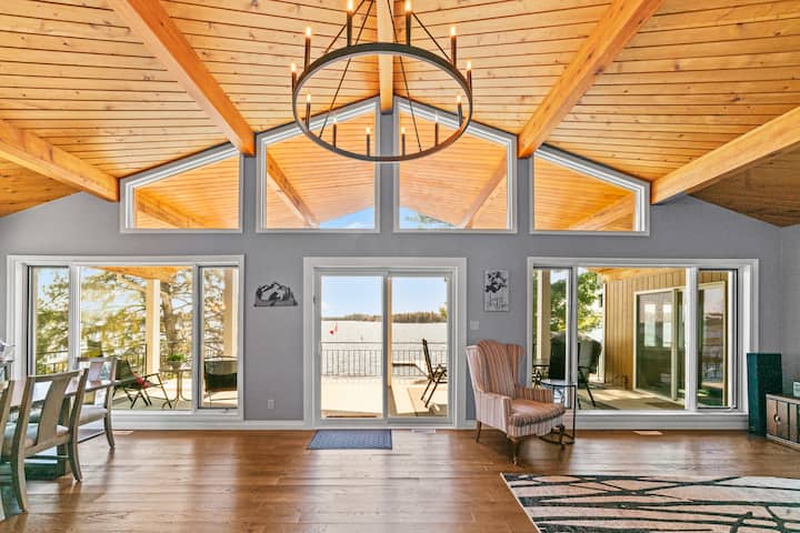 Amazing Lake of the Woods Lakefront Paradise Home