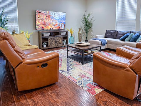 Popular Airbnb listing: Exclusive Stay | 5 King Beds | Greenbelt Serenity in Tech Ridge