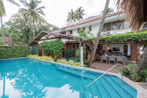 Luxury Seaside 4BHK Villa, Infinity pool+Breakfast
