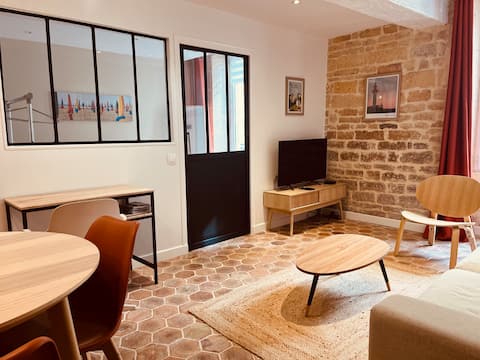 Top Airbnb: 2 rooms 36 m2 at the Abbaye-Aux-Dames in Caen
