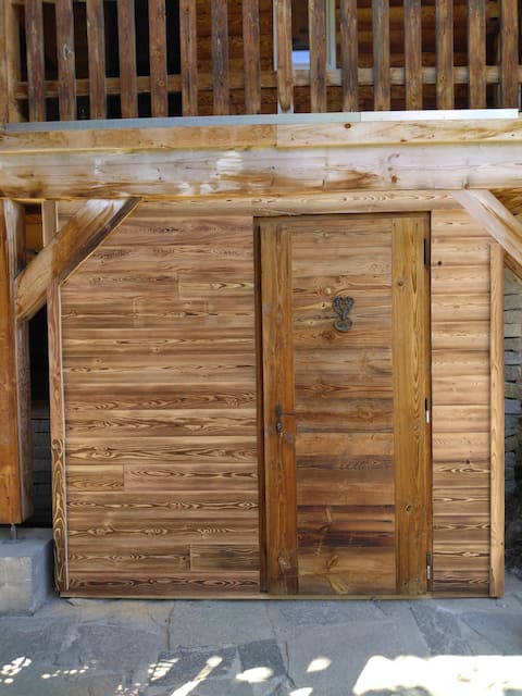 Ski-in/out apartment under renovation