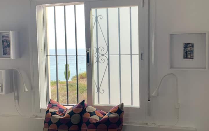 Meerblick von Schlafzimmer 2
Schlafzimmer 2  mit 1,80 breitem Doppelbett und schöner Matratzenauflage. 