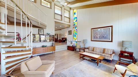 Top Airbnb: Entire 4 Acre Estate 3 UNITS w/Vineyard & Orchard in Fallbrook