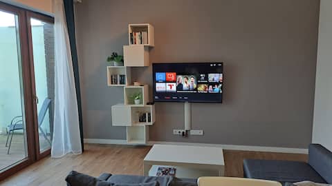 Popular Airbnb listing: Apartment Park Cytadela - Poznań center - 2 rooms in Stare Winogrady