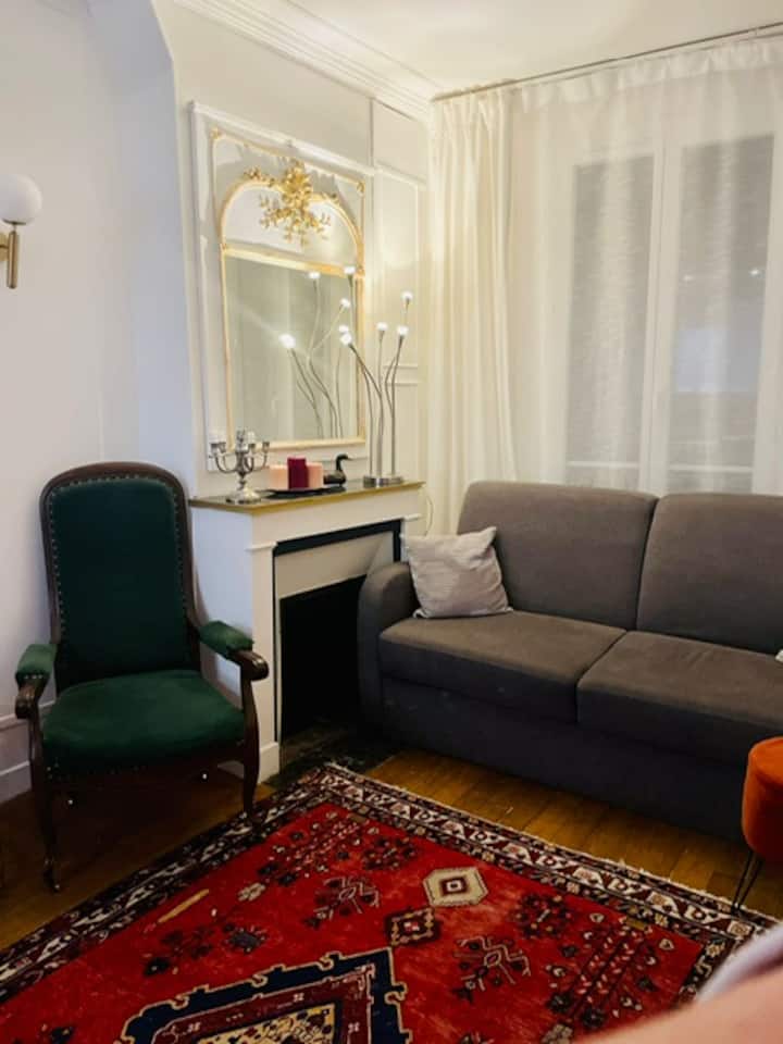 Un Appartement Typique Parisien - Parigi