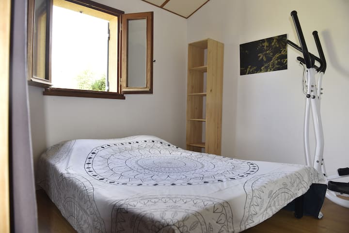 Dhomë gjumi 2