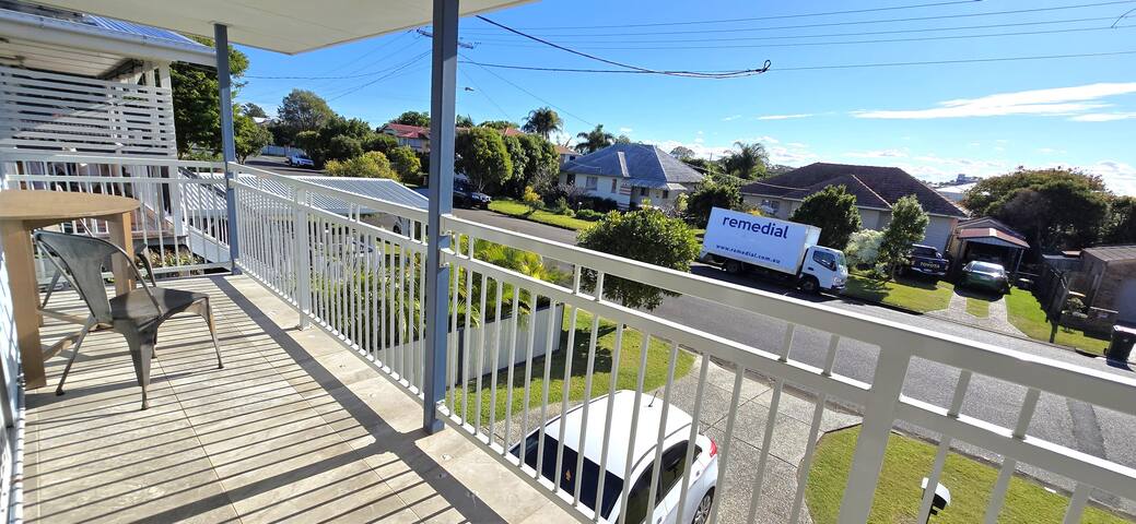 Drayton Apt Upstairs (SEQ) – 3 bedroom 2 bathroom gallery image 4