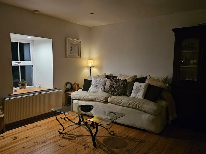 Private, Peaceful Cottage With Stunning Views - Irlanda
