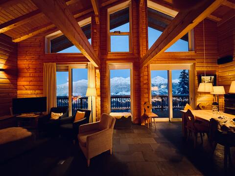 Comfort & Space. In-House Sauna. Ski, Hike, MTB.