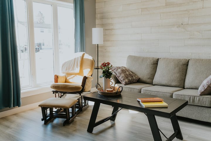 Newly Renovated Three Bedroom Duplex. - Gander