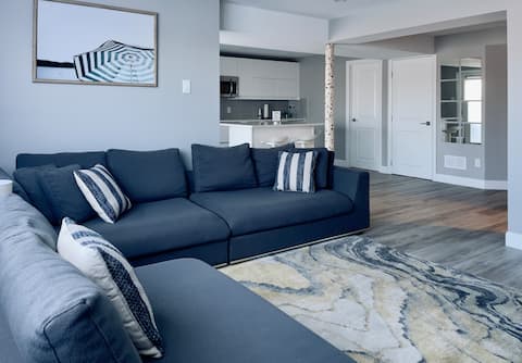 Popular Airbnb listing: New 1BR Walk Out Basement Apt Private Entrance in Kanata
