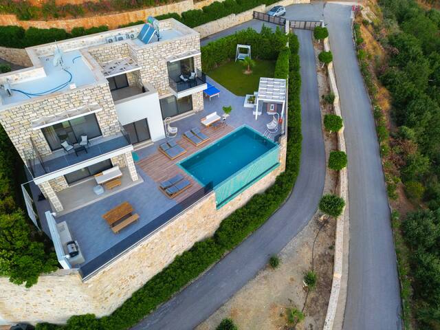 Heated Pool, Sea View, Paleokastro Luxury Villa gallery image 5