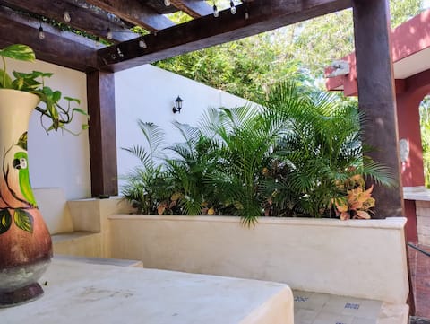 Successful Airbnb property: Casa Nicté-Há, with a swimming pool and barbecue area in Colonia Centro