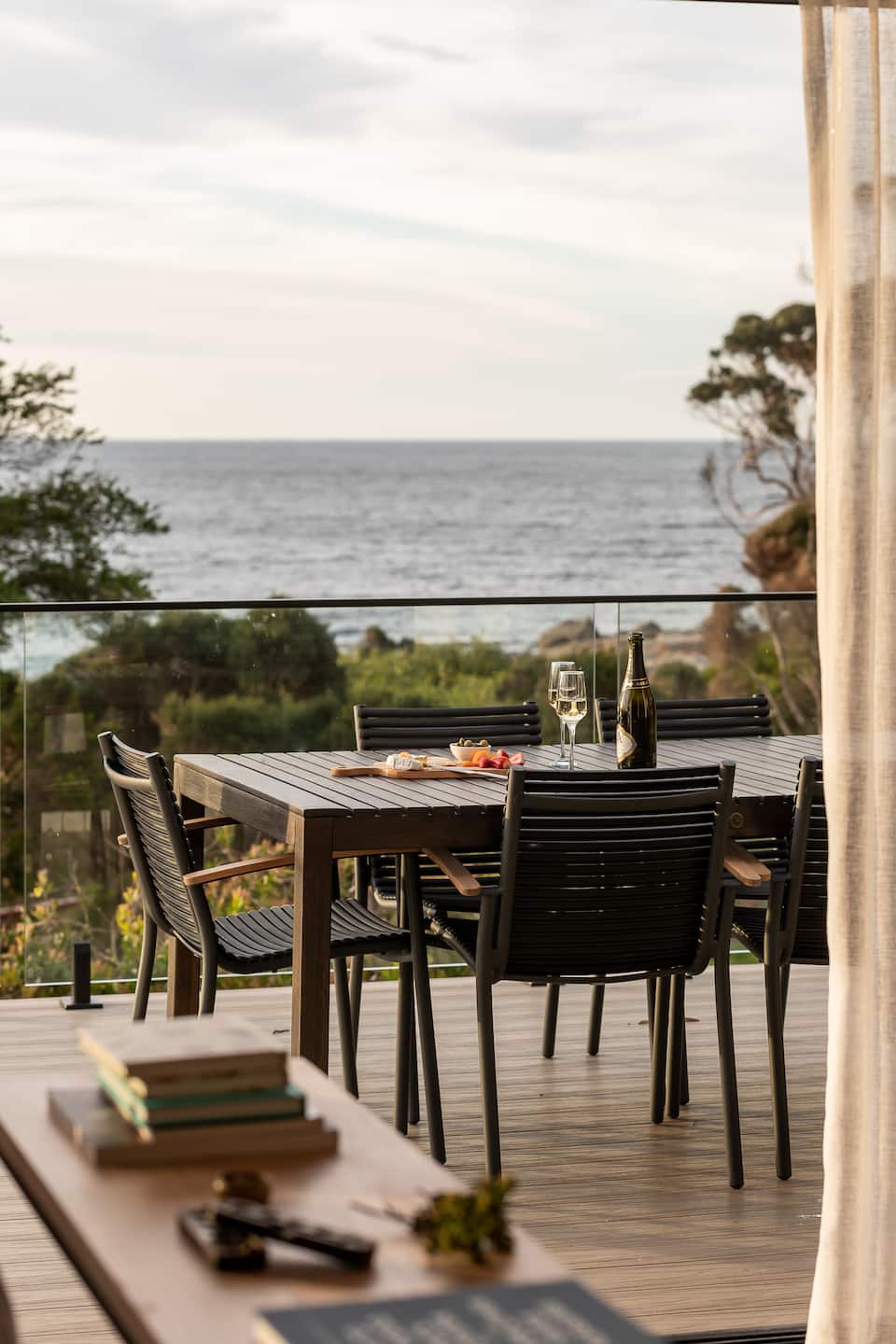 Humbugs, a beach house on the Bay of Fires, Binalong Bay, Tasmania, Australia, photo 10 of 10