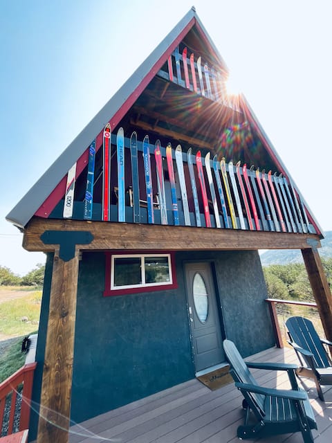 Adventure Haus - A-Frame Cabin with Mountain Views