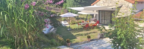 Large cottage, Le Pré Bleu
11 min to lake (cottage)