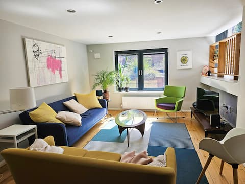 Popular Airbnb listing: Also in central Chorlton & close to everything in Manchester