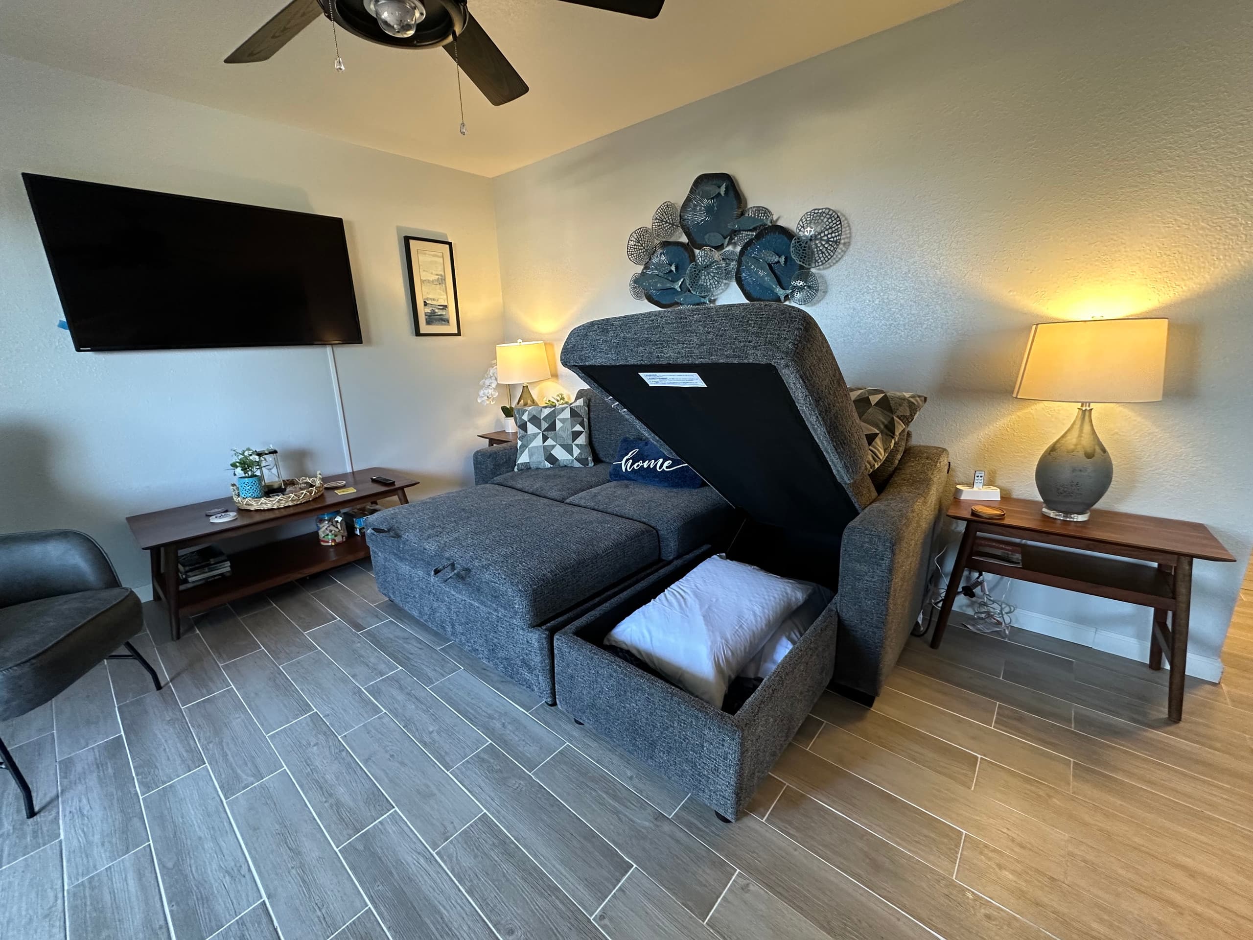 Condo in Kailua-Kona · ★4.87 · 2 bedrooms · 3 beds · 2 baths - Image 3