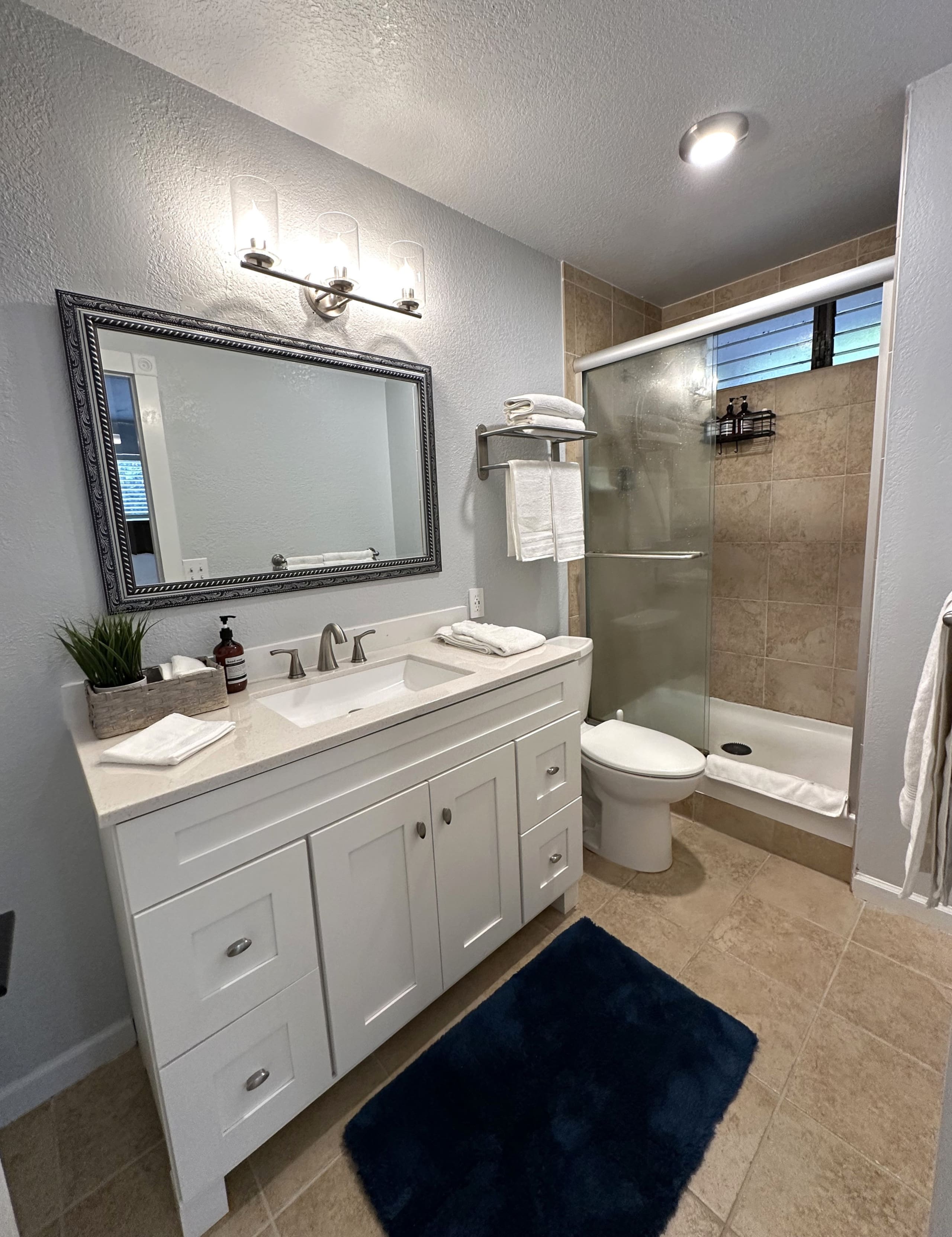 Condo in Kailua-Kona · ★4.87 · 2 bedrooms · 3 beds · 2 baths - Image 13
