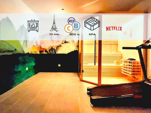 Splendid Villa: Spa & Billiards & Air Hockey / RER