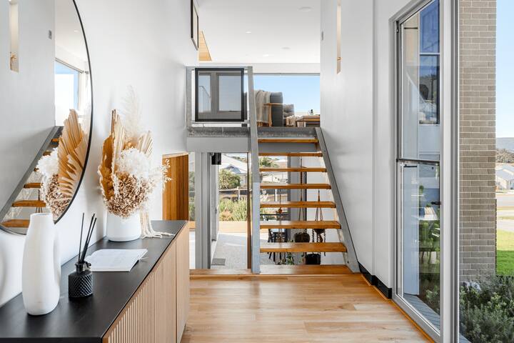 The Lookout, Albany Holiday House gallery image 5