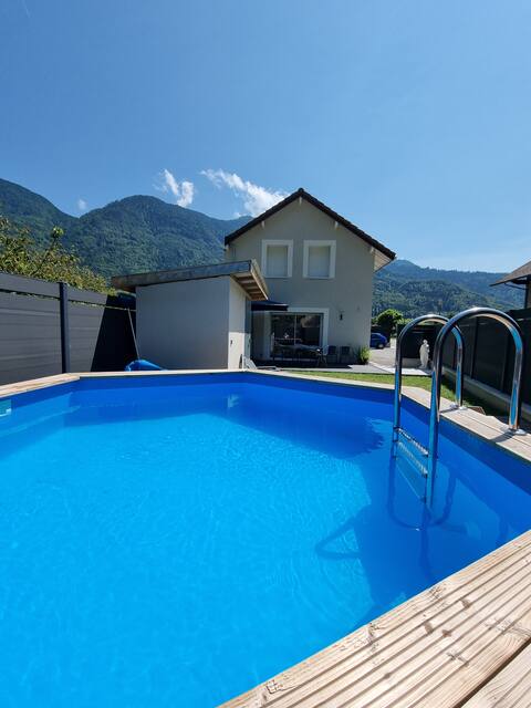Escape and home comfort 8 beds with pool