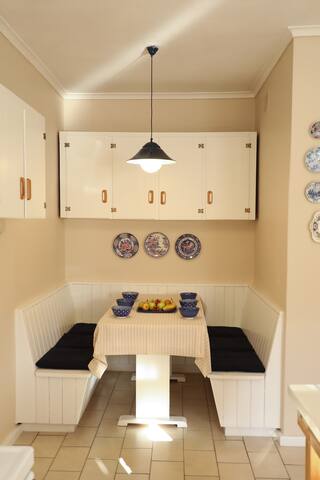 *Winter Promo* Private Pool. Near the beach. gallery image 2