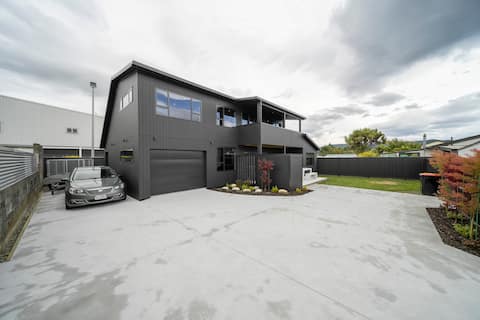 Piccadilly Circus Lower Floor Apartment